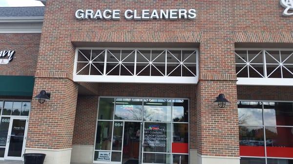 Front view of Grace Cleaners