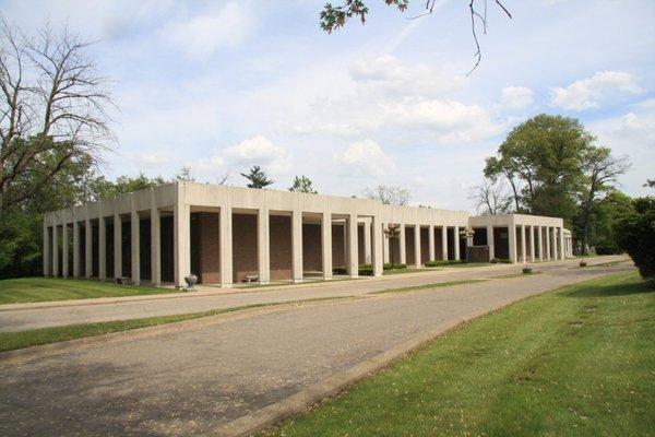 Grand Lawn Cemetery