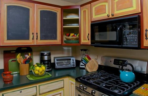 Dine out or cook your own meals in the fully equipped kitchen