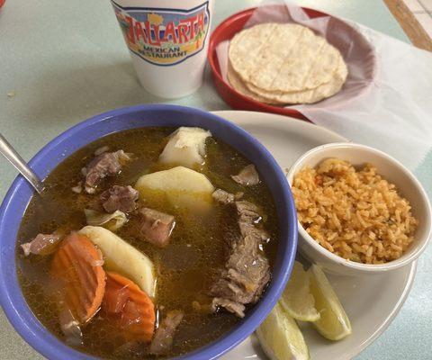 Caldo de Res