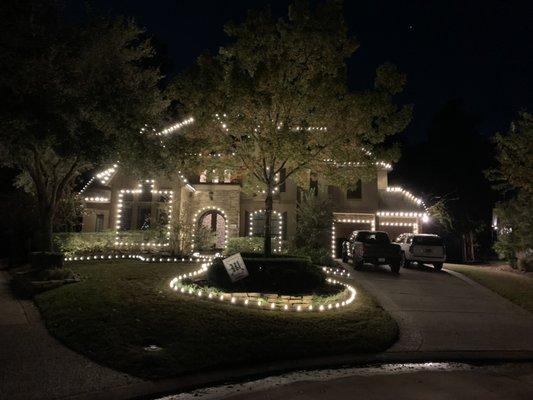 Traditional Holiday lighting