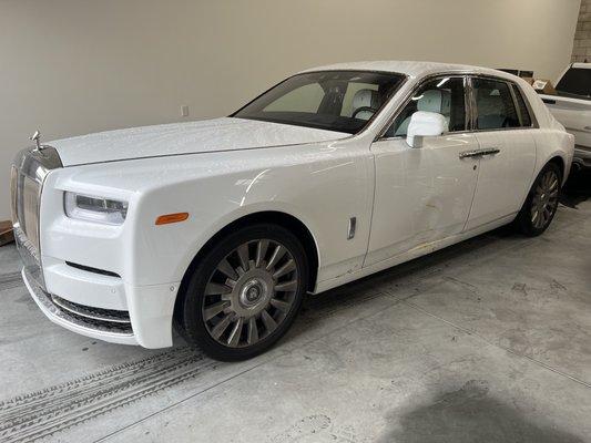 2022 Rolls Royce Phantom Bespoke Edition came in so we replace Left Front Door and repair Hinge Pillar