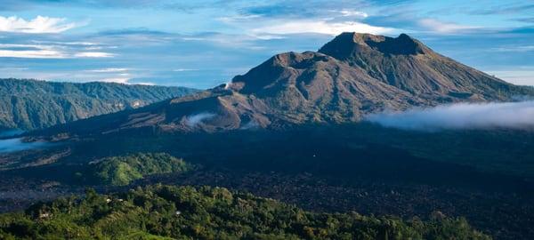 Bal - cycling the volcanos at dawn!