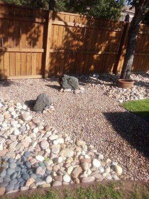 Gray river pebbles, 4-6 in Texas Stone, 1 in. Texas Stone and lava boulders.