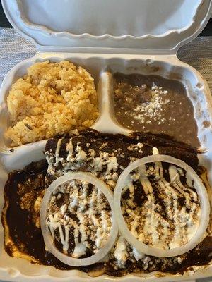 Enchiladas de Mole Platter