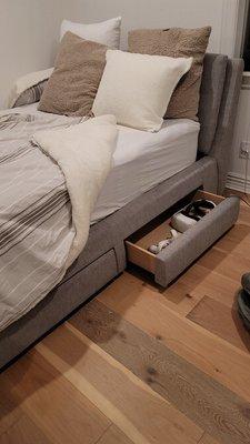 Awesome  bed with plenty of  storage space!!