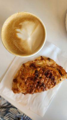 Cortado and Soyrizo Empanada