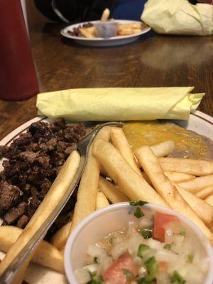 This is 1/2 portion of the Carne Asada Plate.  My husband had the other 1/2.  They willingly divided the plate for us.