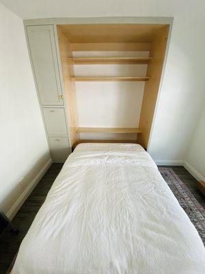 Murphy bed