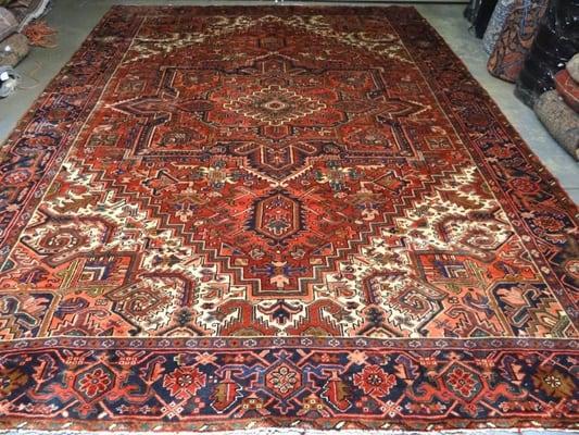 Persian HERIZ SERAPI oversize 10x13.6 offered by www.persianhomedecor.com