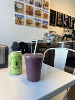 Olipop and açaí smoothie