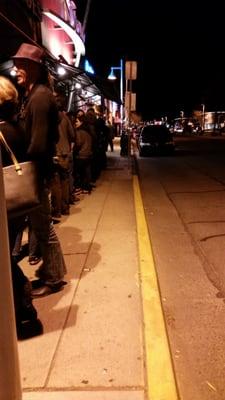 Big line.... Brrrrr... baby...it's cold outside!