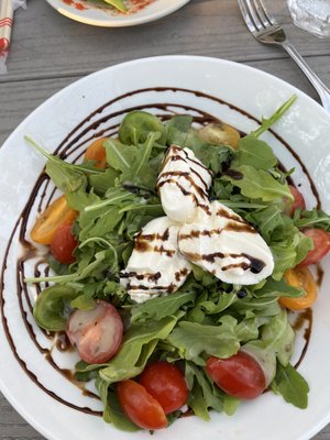 Tomato Burrata Salad