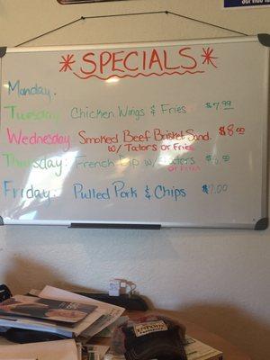 Weekly lunch specials spring 2017