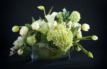 Calla lily and hydrangea water arrangement