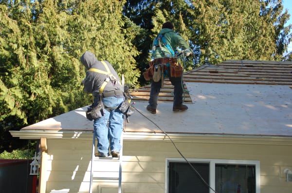 Installing Roof Decking