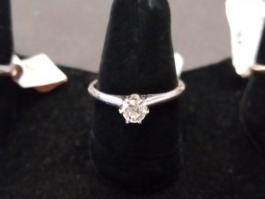 ENGAGEMENT RING SALE!