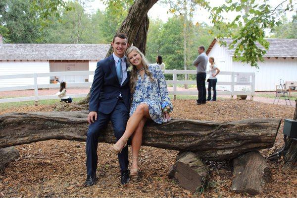 Posh Spray Bar's sweet client, Sarah with her Homecoming date!! You two are adorable together!