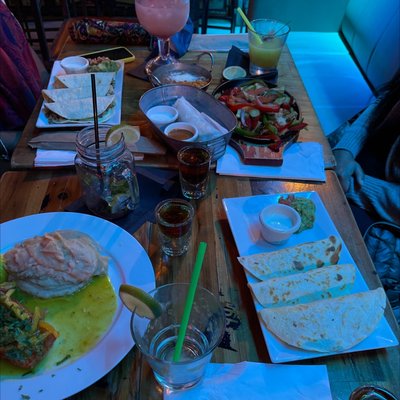 Spicy Shrimp Quesadilla Chicken quesadilla  Pan-Seared Mango Salmon Grilled Chicken Fajita Don Tequila