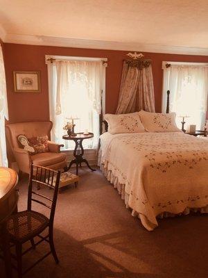 The Jane Austen room is beautifully decorated very victorian and romantic