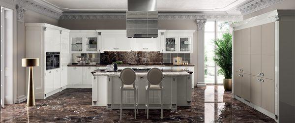 A Traditional touch from Scavolini in the collection "Exclusiva" in Glossy Lacquer