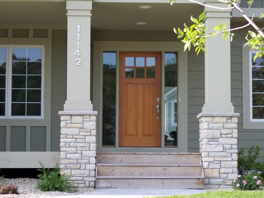 Pillars and stonework