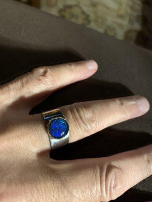 Folia added this beautiful opal to my 18K ring