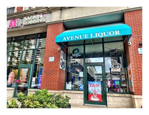 Avenue Liquor Store.  616 W Wisconsin Ave, Milwaukee, WI