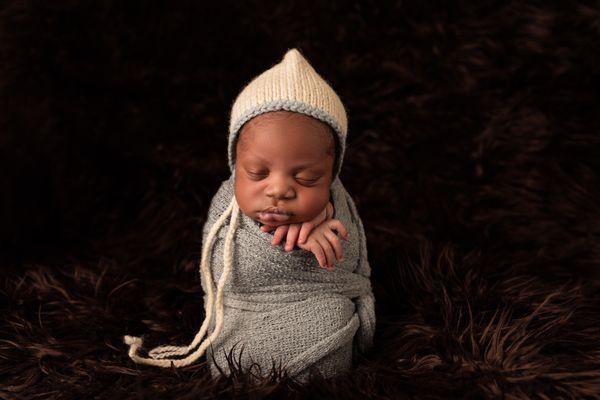 Newborn-Dark brown fur w/dusty blue wrap & ivory/blue gnome bonnet