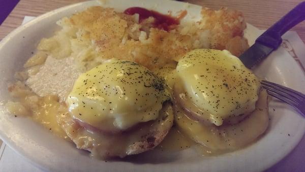 Eggs Benedict for $4.99!