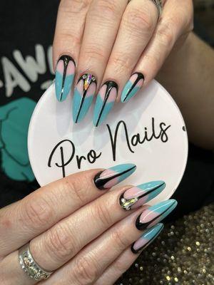 Pro Nails & Spa