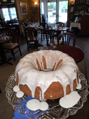 House-made Lemon Bundt cake with Limoncello Glaze