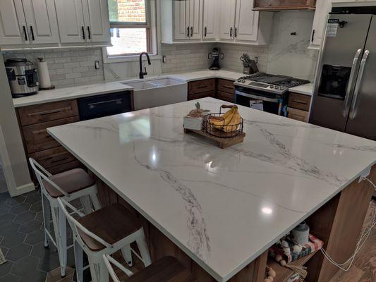 Kitchen Countertops with a beautiful quartz island