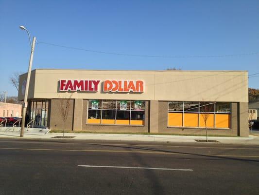 11-30-12; Family Dollar Store #8610 - Highland Ave, Memphis TN