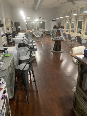 Salon working area