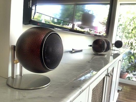 ORB MOD 1 speaker in Hammered Earth finish on BOSS I stainless steel stand