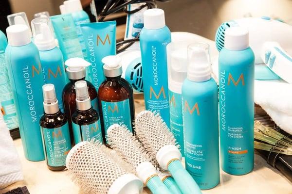 Moroccanoil used and recommended
Call Kim for your appointment 
847-502-7104