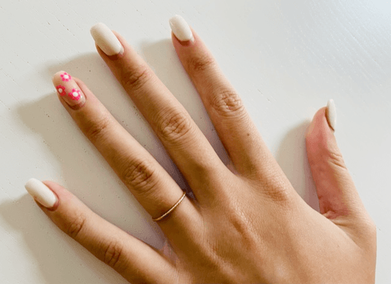 My daughter's dip manicure THREE WEEKS after Tina's visit!