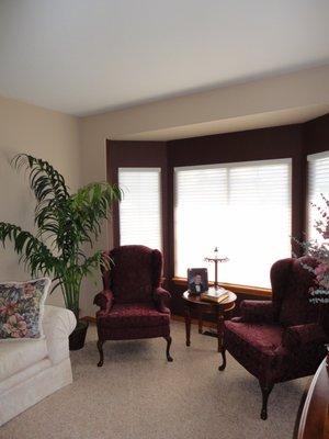 Contrasting colors make for a great sitting room. Or any room really.