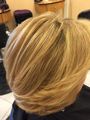 Natural blonde by Jennifer