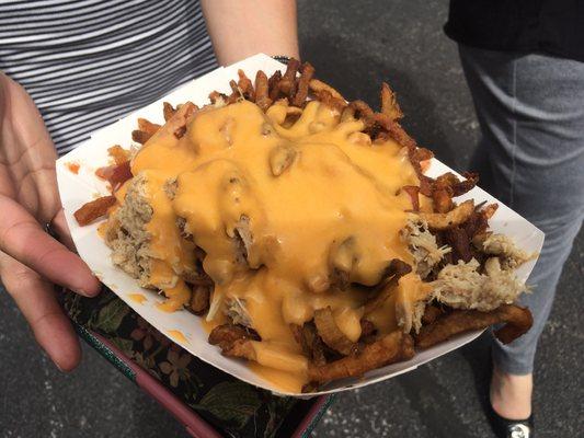 Tailgate fries with pulled chicken