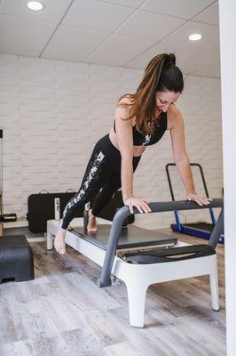 Our Signature style is contemporary athletic flow pilates.