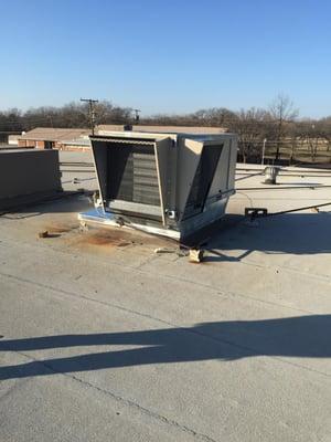 New  Lennox roof top that replaced the 1989 Lennox unit