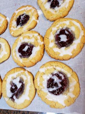 Almond butter cookie with raspberry preserves.