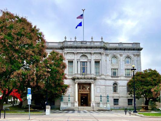 Hartford City Hall