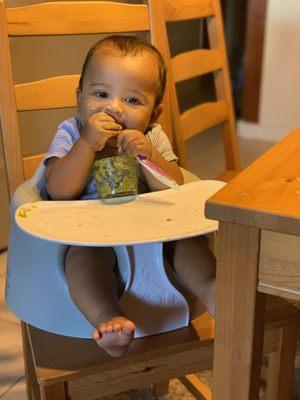 7 month old, eating green bean for dinner