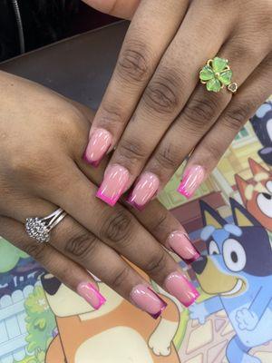 Amazing service from Jenny!! , I love how careful she is with my nails. She did a wonderful job on my nails. Very sweet and kind.