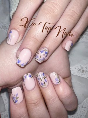 Blue flower nail