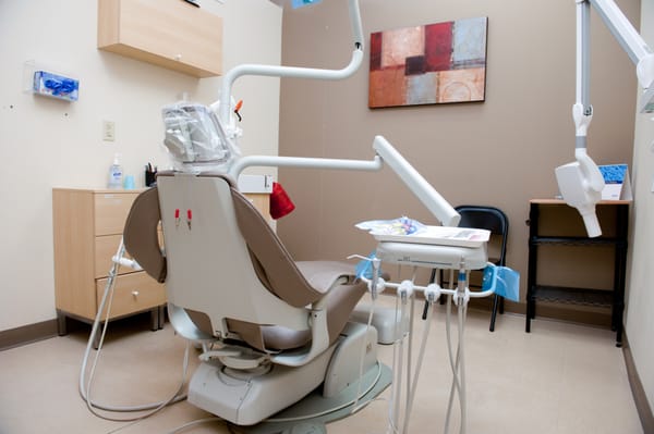 Dr. Dental in Waterbury, CT