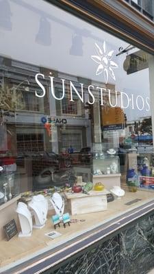 Sun Studios features a variety of artisans.